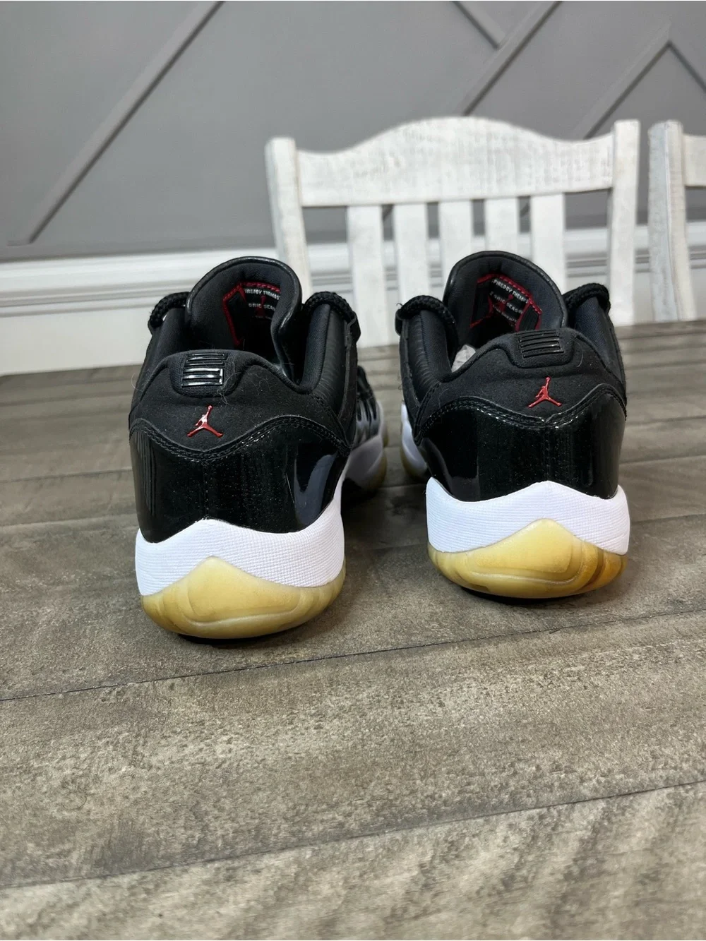 Nike Air Jordan 11 Retro Low 72-10 Men's Sneakers Size 8.5